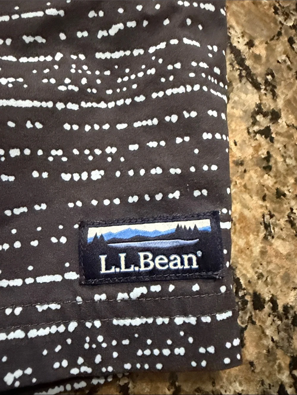 LL Bean Men's Navy & Light Blue Geometric Swim/Board Shorts size 3XL